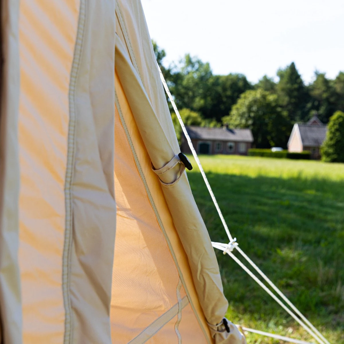 Opblaasbare Vier Persoons Tent Beige 300x200x210 Cm - Afbeelding 13